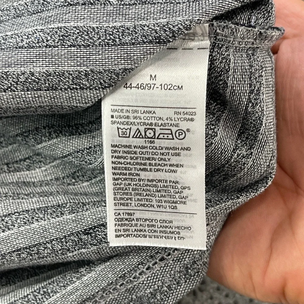NEW Banana Republic Performance Pique Polo Mens (M) Grey Striped Short Sle Shirt